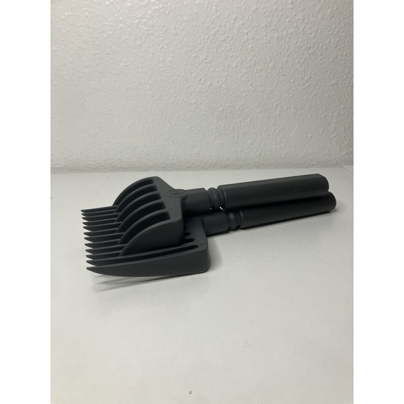 Pampered Chef Quick Shred Meat Beef Chicken Shredder Magnetic BBQ Smoker Chef - Picture 7 of 9